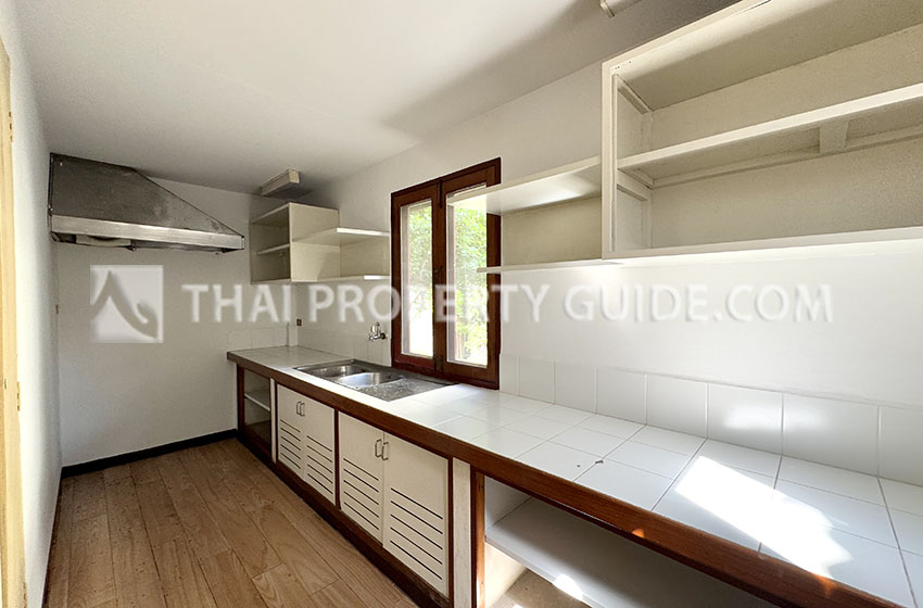 House with Shared Pool in Rama 9 